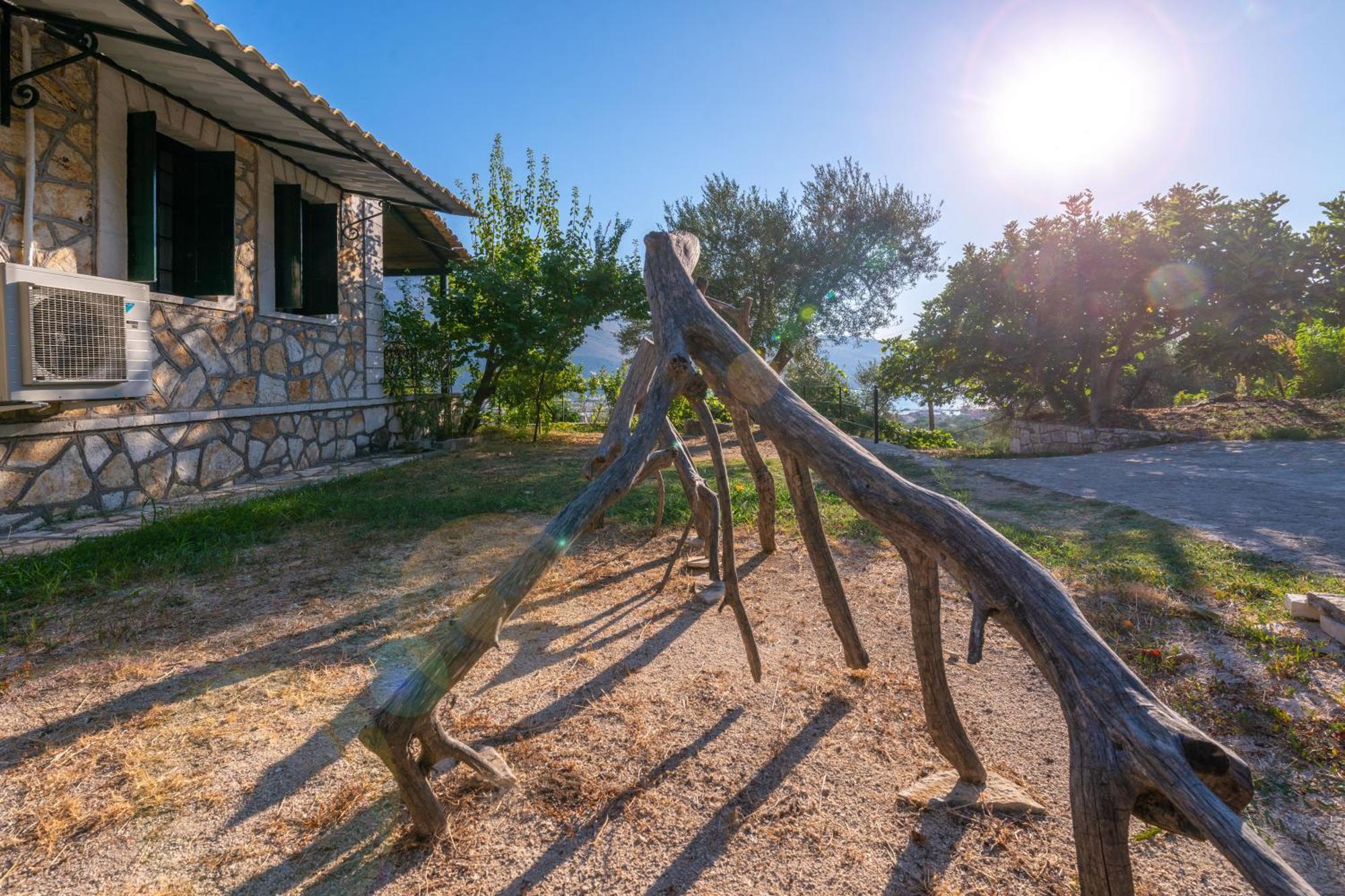 Liodentro - Olea Villa Plataria Exterior foto